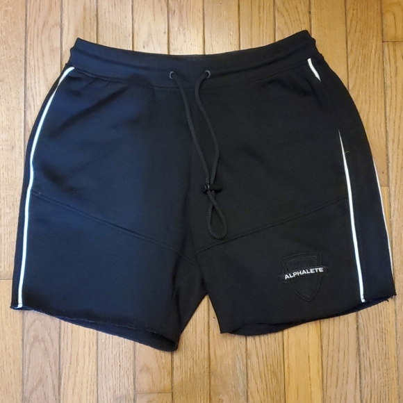 tan jogger shorts